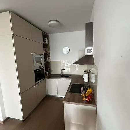 Sag Panorama Business 2 Free Parking * Pressburg